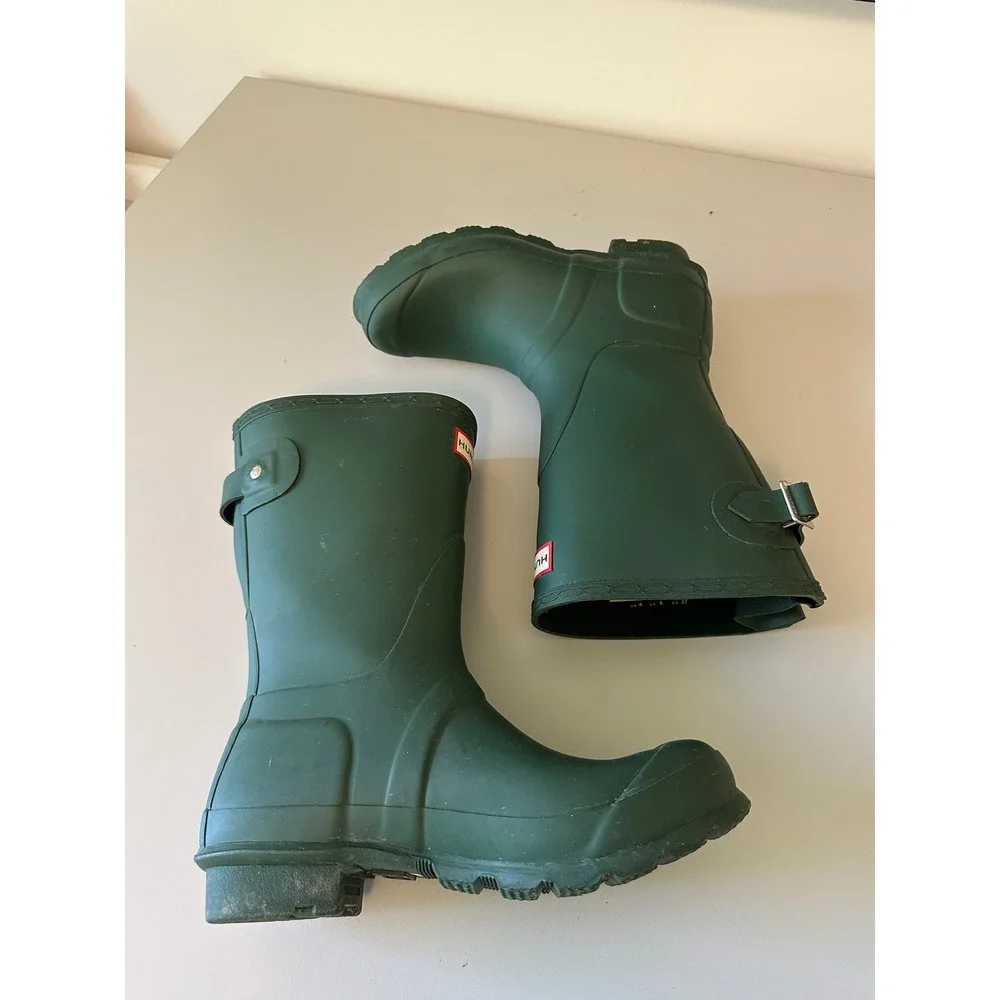 Hunter Original Short Back Adjustable Rain Boots in Hunter Green Matte | Size 6